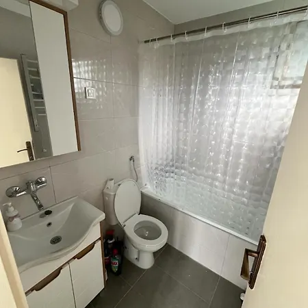 Apartament Kuca Sa Dvoristem