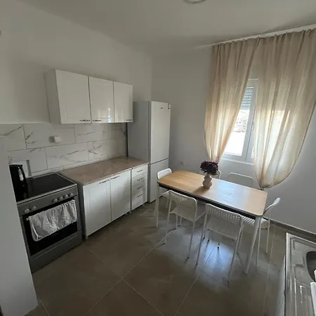 Kuca Sa Dvoristem Apartament Belgrad