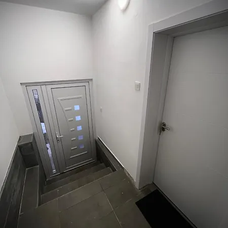 Kuca Sa Dvoristem Apartament *